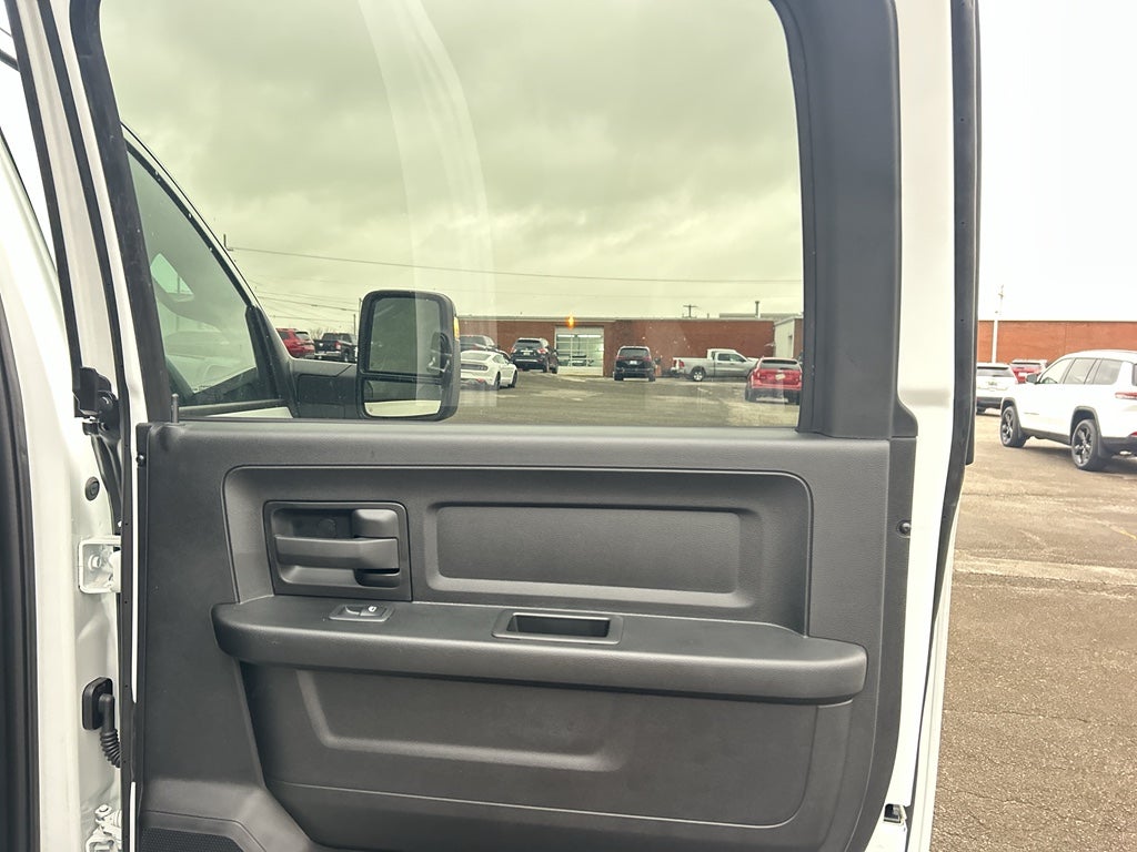 2024 RAM 3500 Chassis Tradesman/SLT/Laramie/Limited