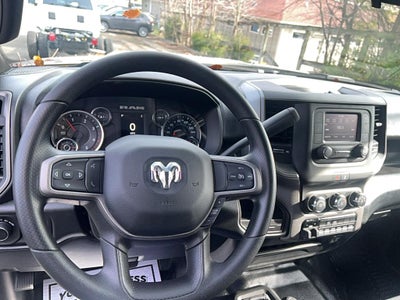 2024 RAM Ram 3500 Chassis Cab RAM 3500 TRADESMAN CREW CAB CHASSIS 4X4 60' CA