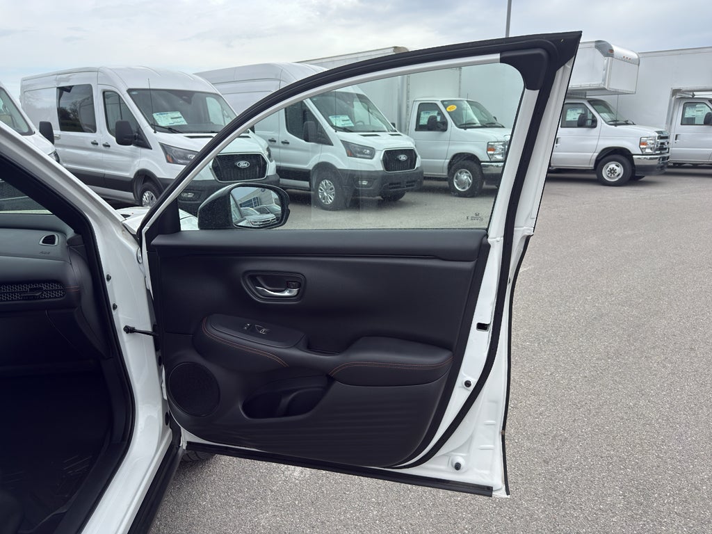 2024 Honda HR-V 2WD Sport