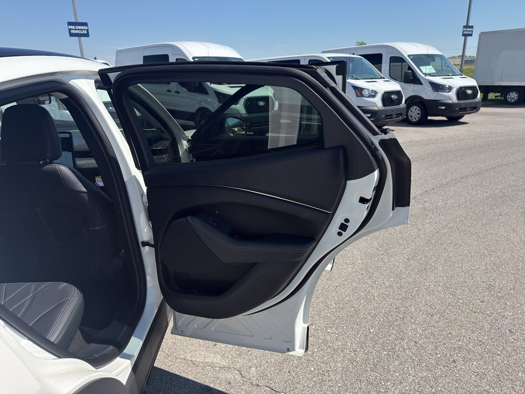 2025 Ford Mustang Mach-E Select