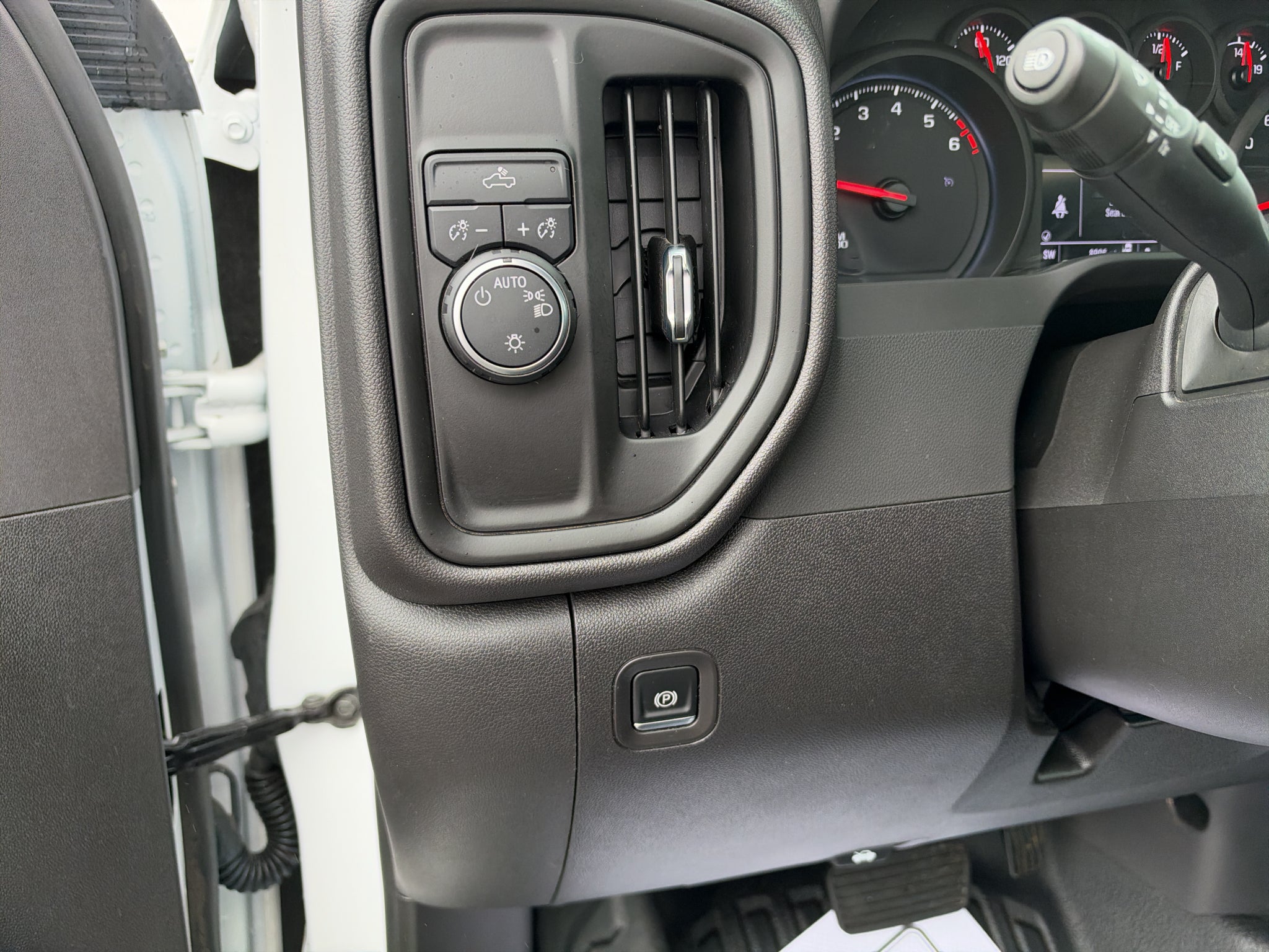 2025 Chevrolet Silverado 1500 2WD Regular Cab Long Bed WT