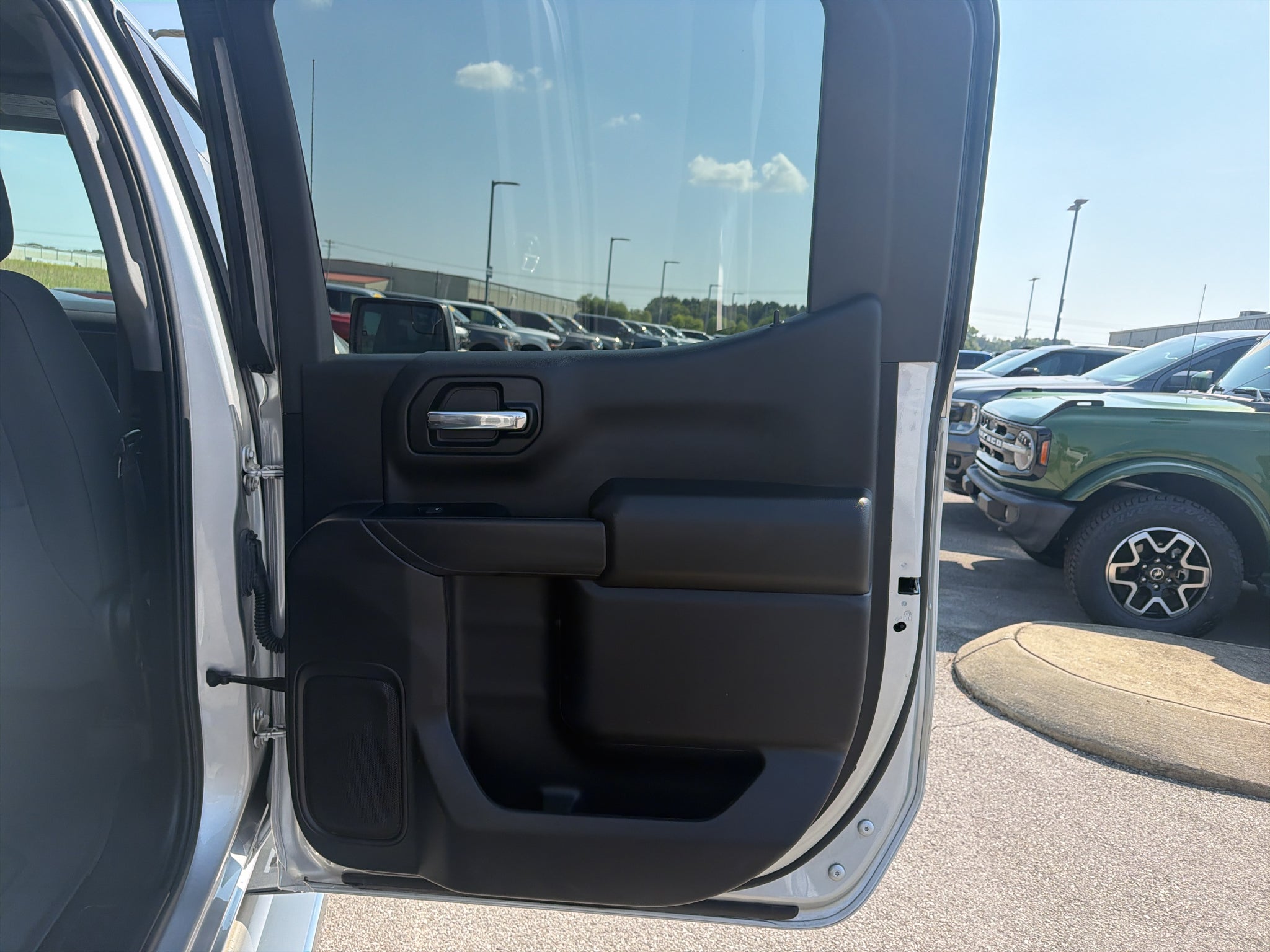 2022 Chevrolet Silverado Custom