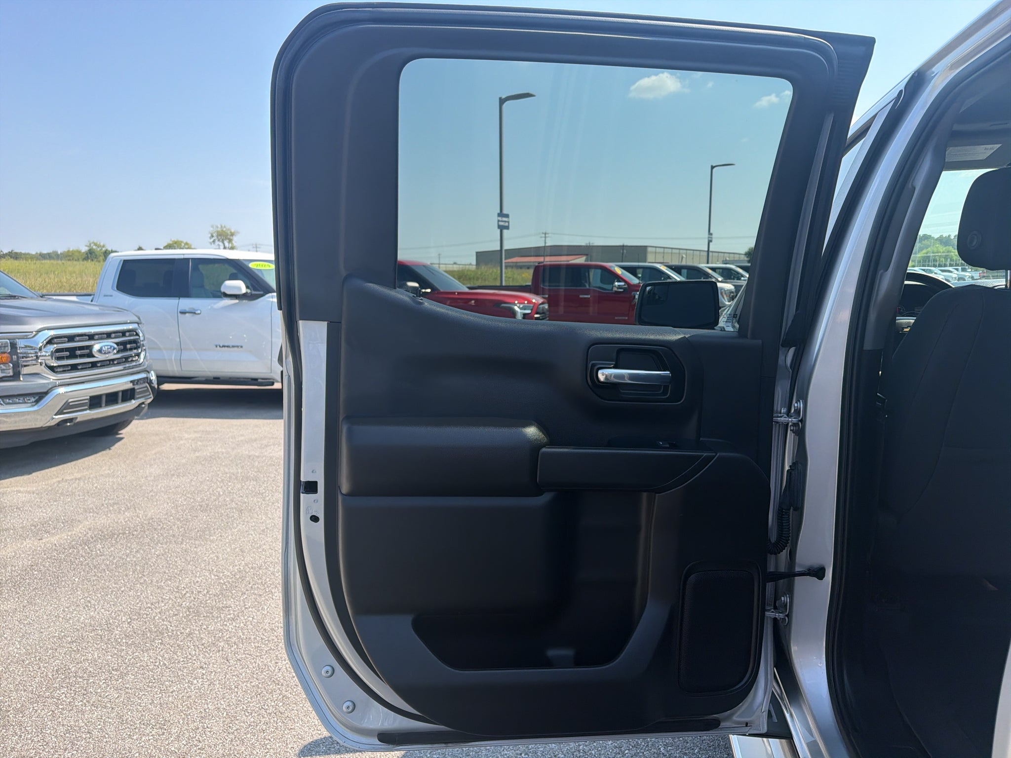 2022 Chevrolet Silverado Custom