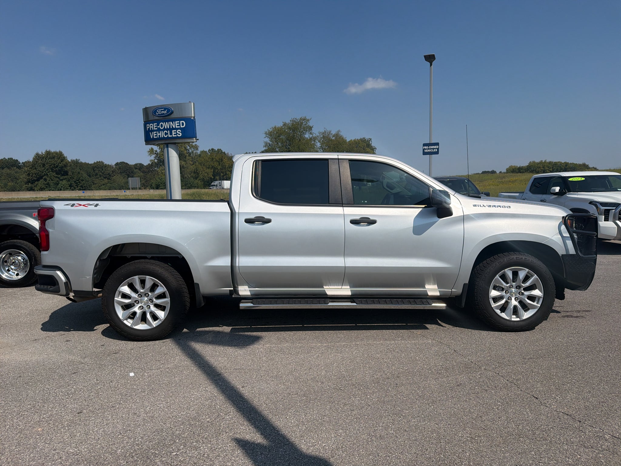 2022 Chevrolet Silverado Custom