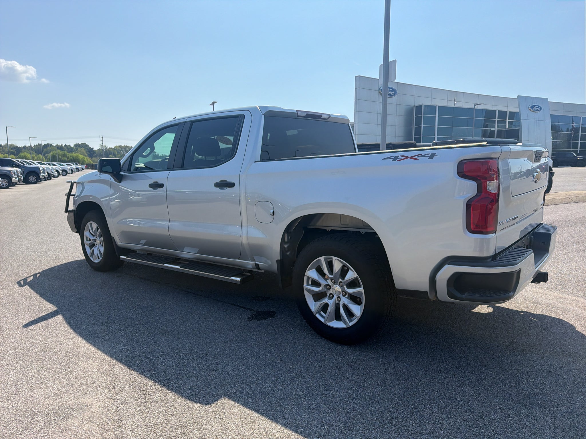 2022 Chevrolet Silverado Custom