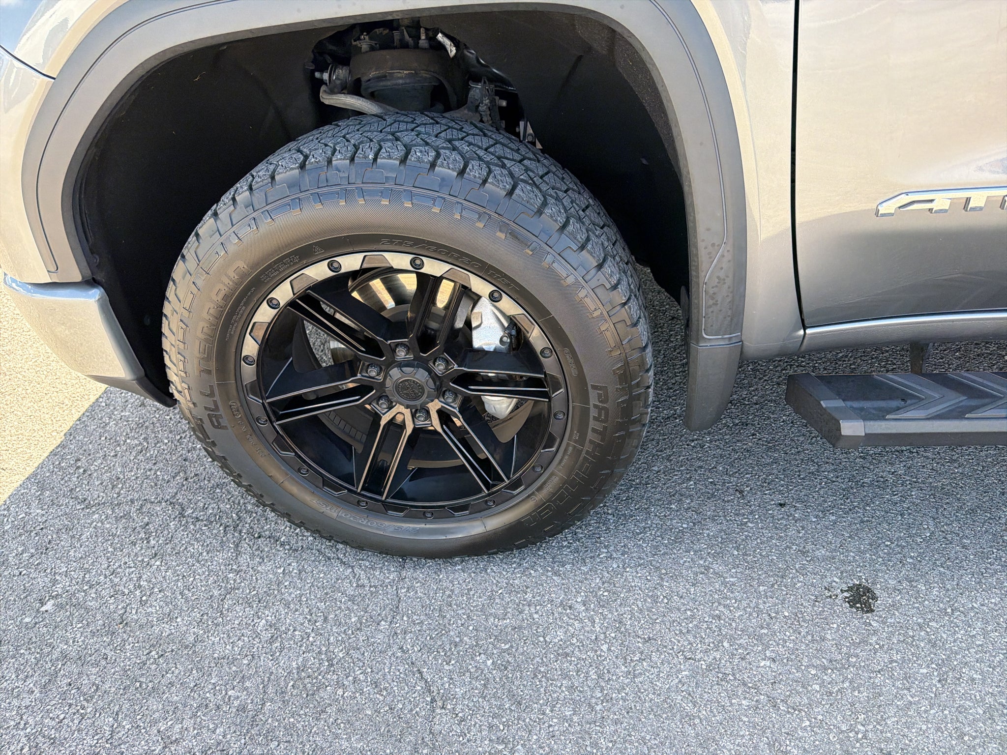 2021 GMC Sierra AT4