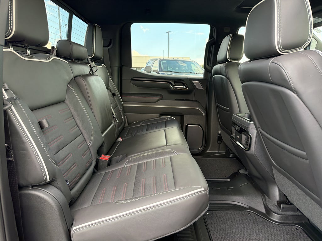 2023 GMC Sierra 1500 4WD Crew Cab Short Box AT4X