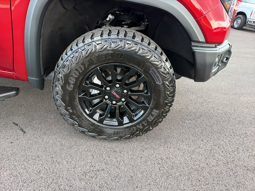 2023 GMC Sierra 1500 4WD Crew Cab Short Box AT4X
