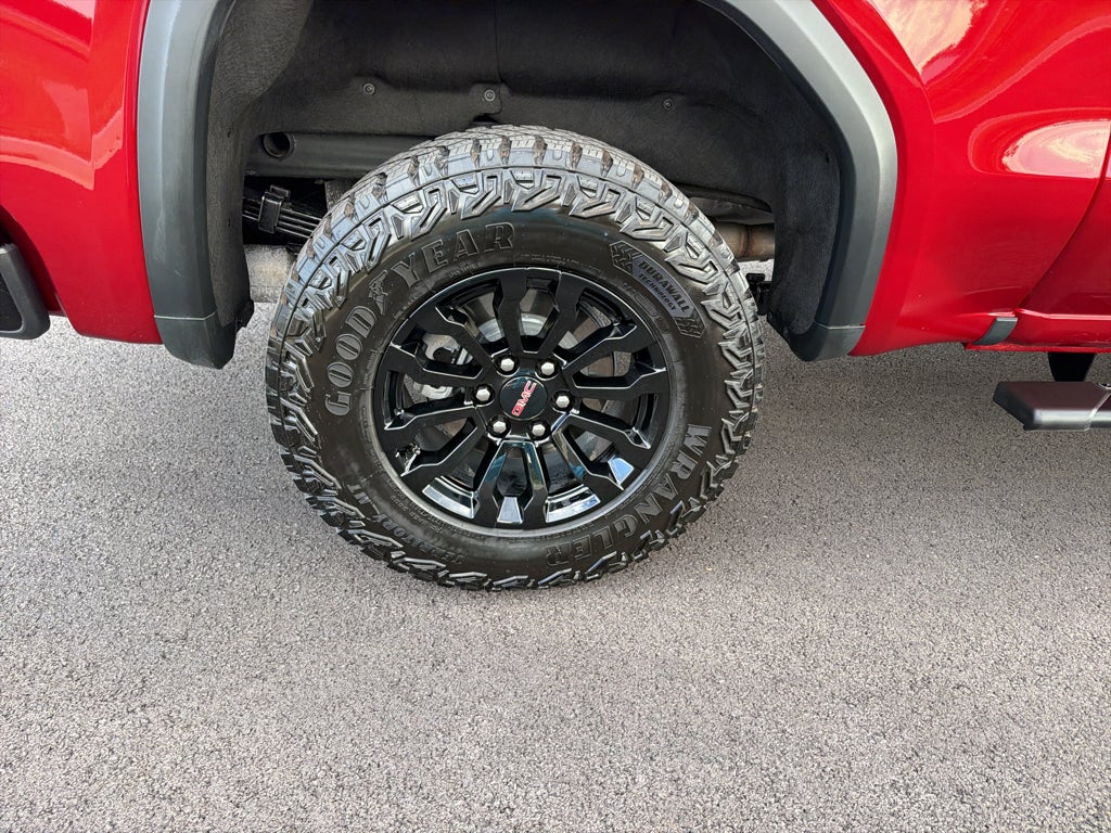 2023 GMC Sierra 1500 4WD Crew Cab Short Box AT4X