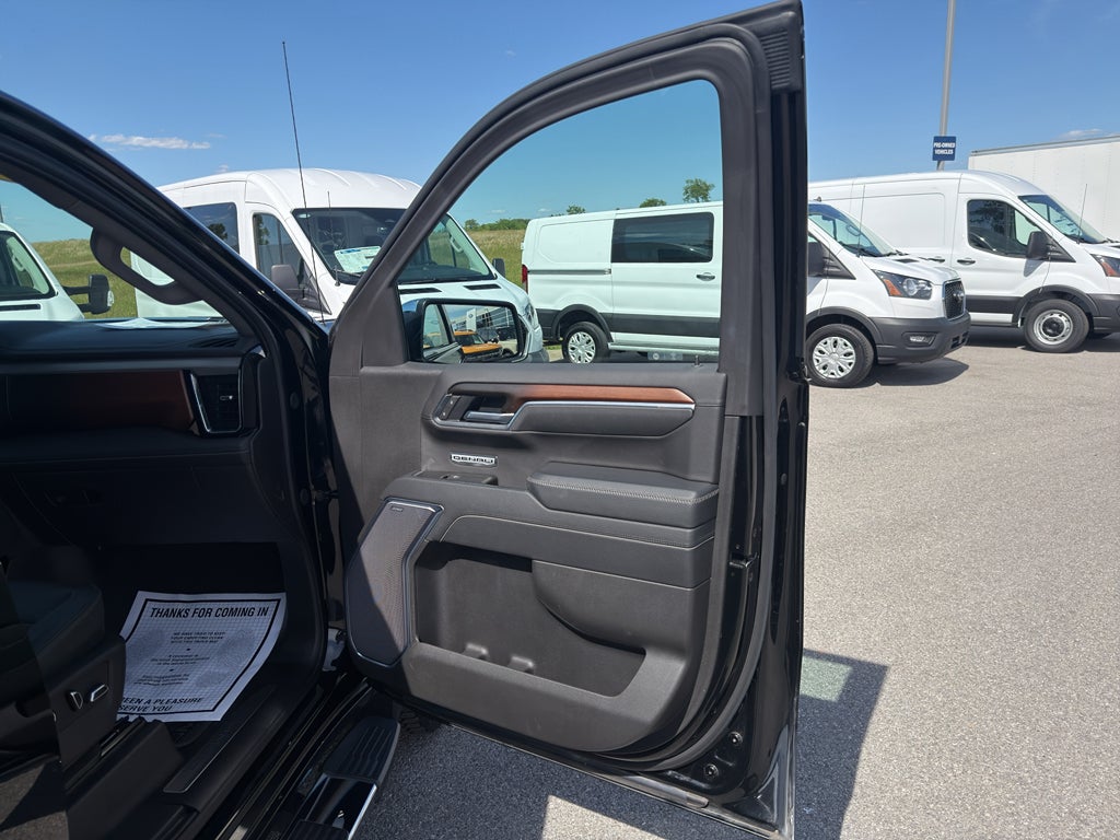 2025 GMC Sierra 1500 4WD Crew Cab Short Box Denali
