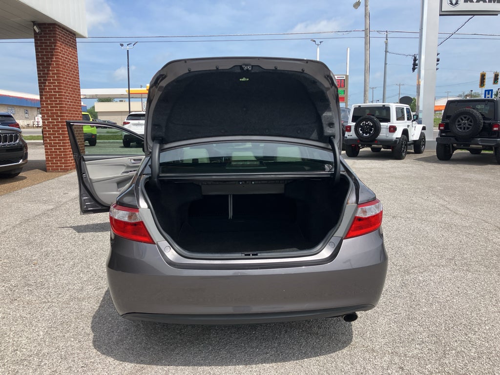 2016 Toyota Camry XLE