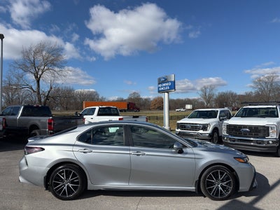 2023 Toyota Camry SE