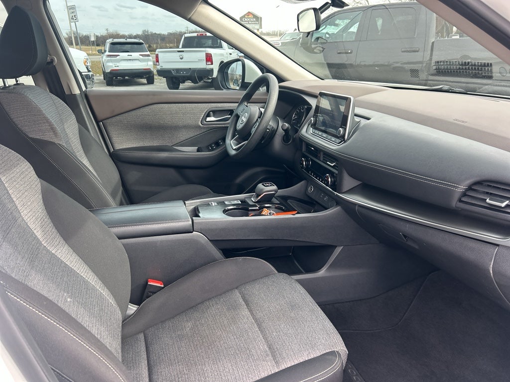 2023 Nissan Rogue SV FWD