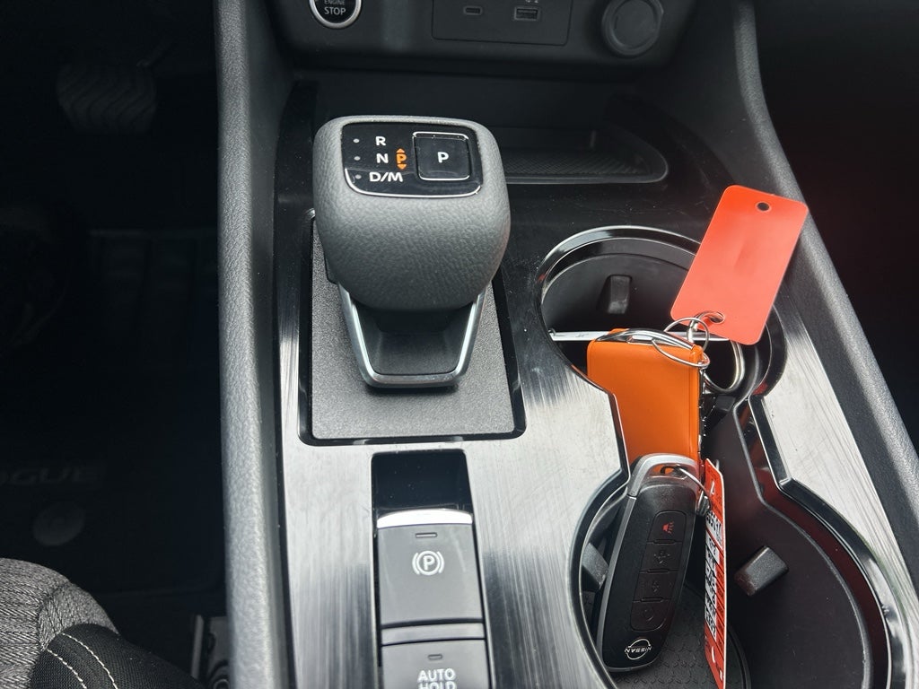 2023 Nissan Rogue SV FWD