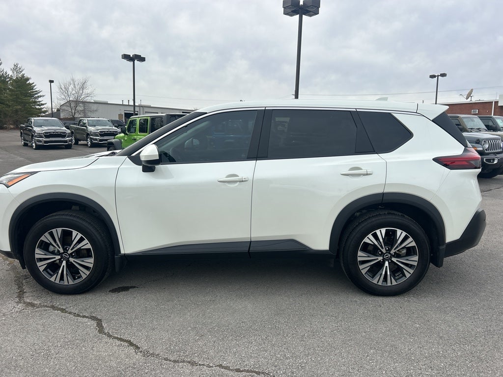 2023 Nissan Rogue SV FWD