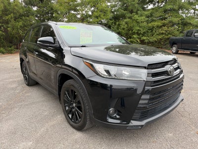2019 Toyota Highlander SE