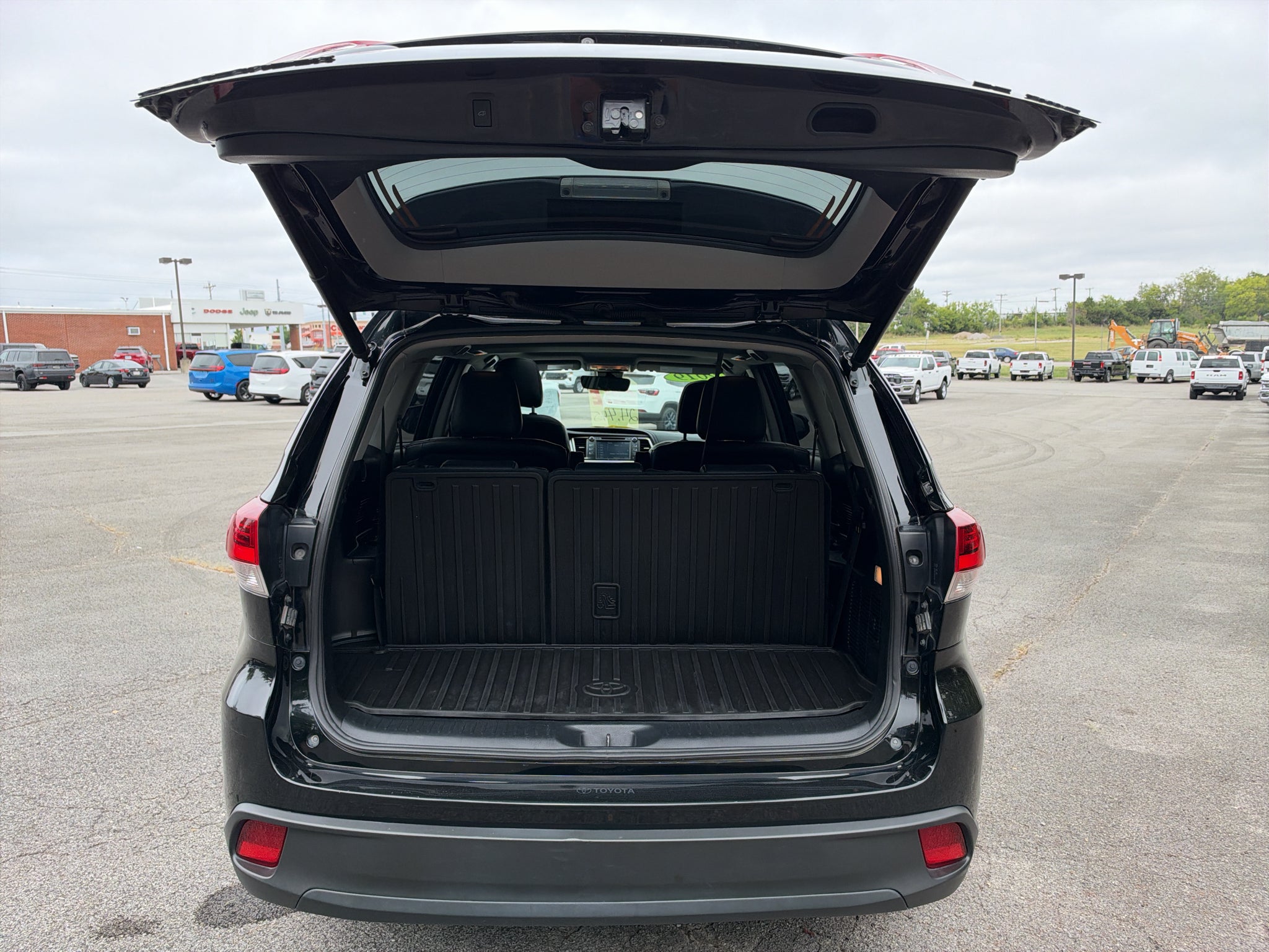 2019 Toyota Highlander SE