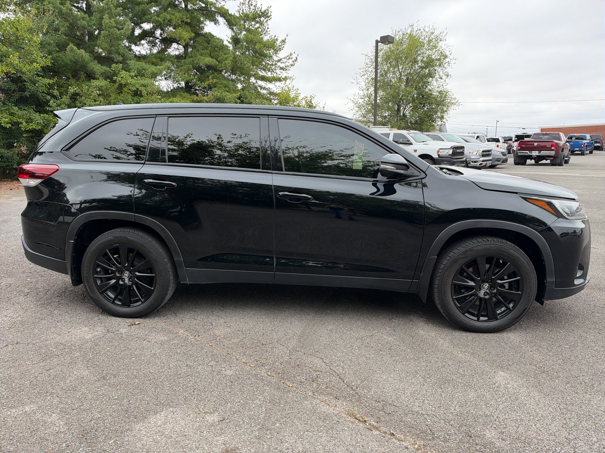 2019 Toyota Highlander SE