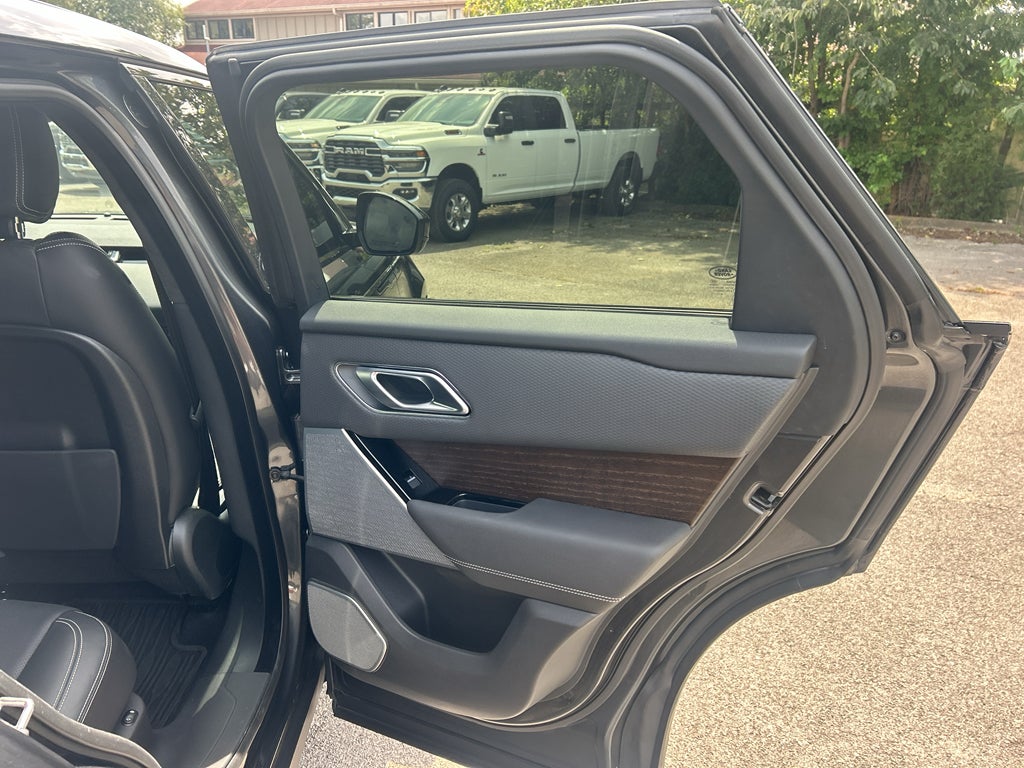 2023 Land Rover Range Rover Velar P400 HST