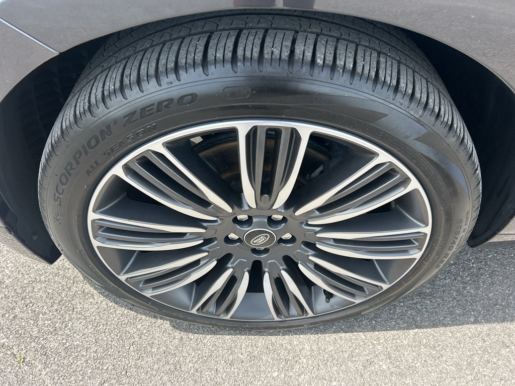 2023 Land Rover Range Rover Velar P400 HST