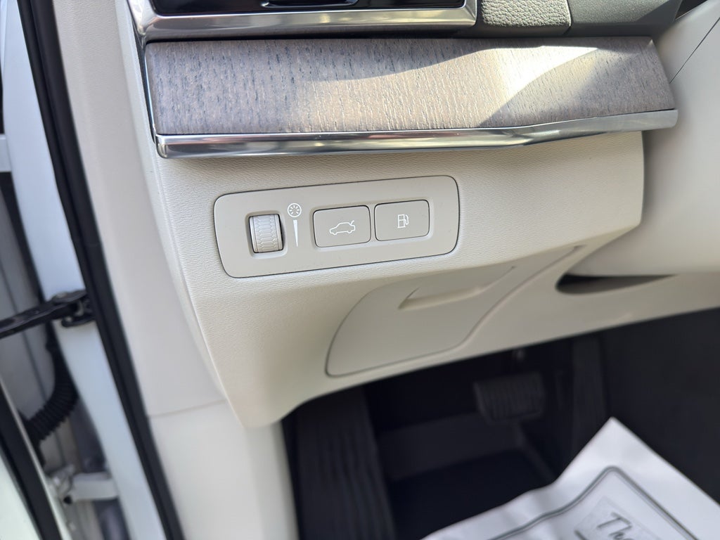 2021 Volvo XC90 Recharge Plug-In Hybrid T8 Inscription 7 Passenger