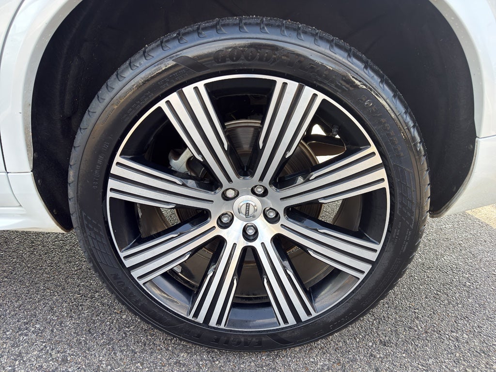 2021 Volvo XC90 Recharge Plug-In Hybrid T8 Inscription 7 Passenger