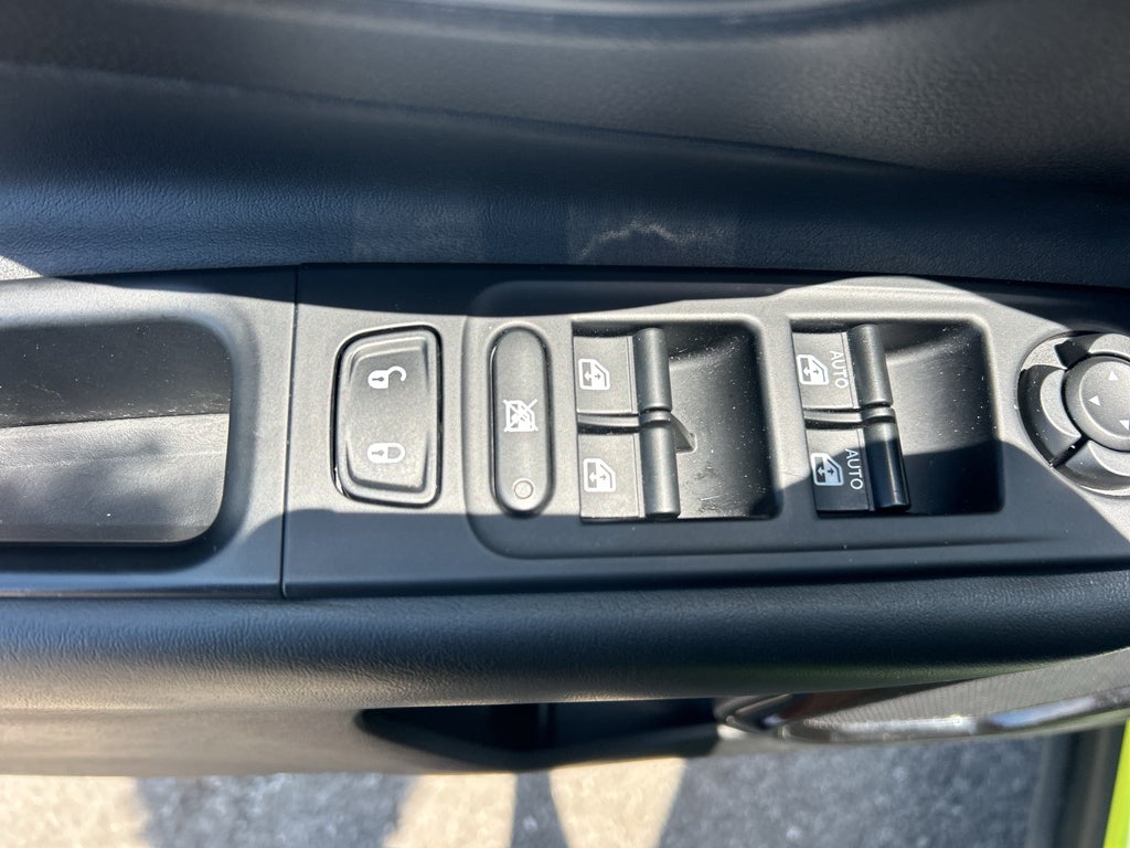 2017 Jeep Renegade Altitude FWD