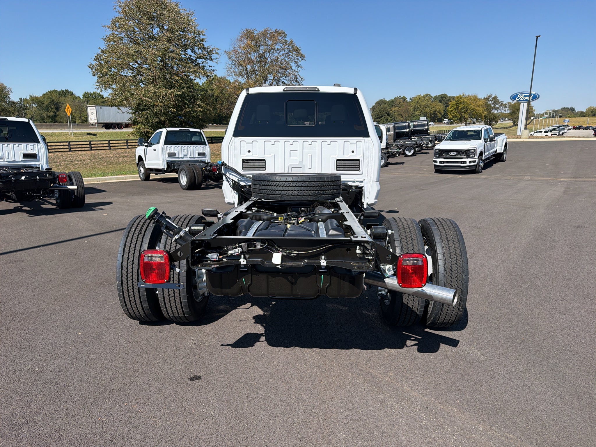 2027 Ford F-550 F-550® XL