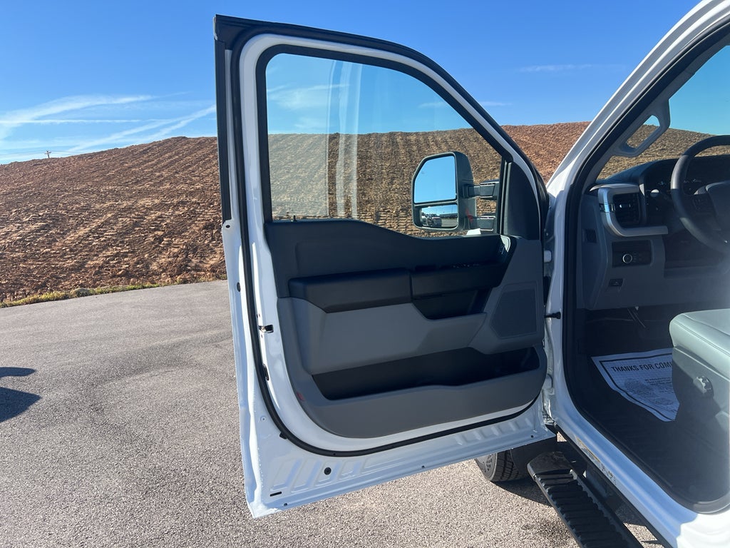 2026 Ford F-550 F-550® XL