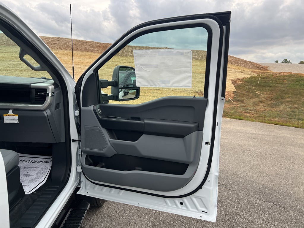 2026 Ford F-550 F-550® XL