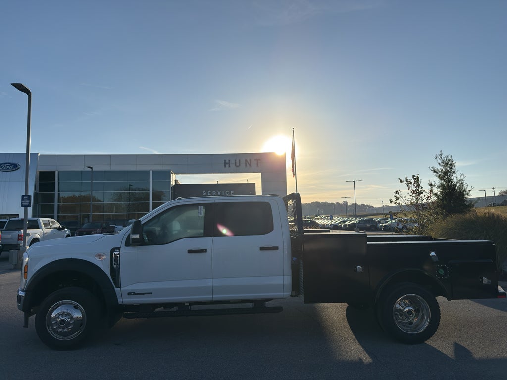 2026 Ford F-550 F-550® XL