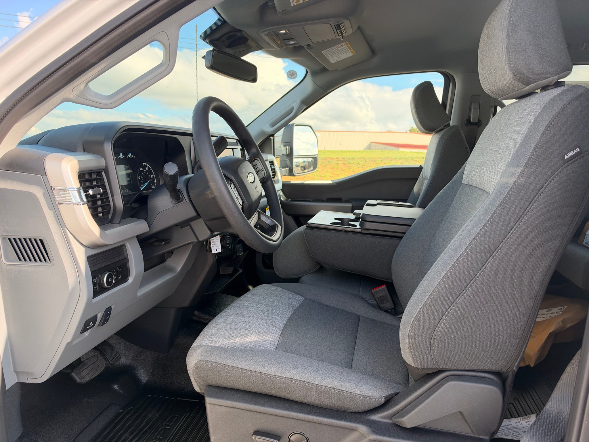 2027 Ford F-350 XLT