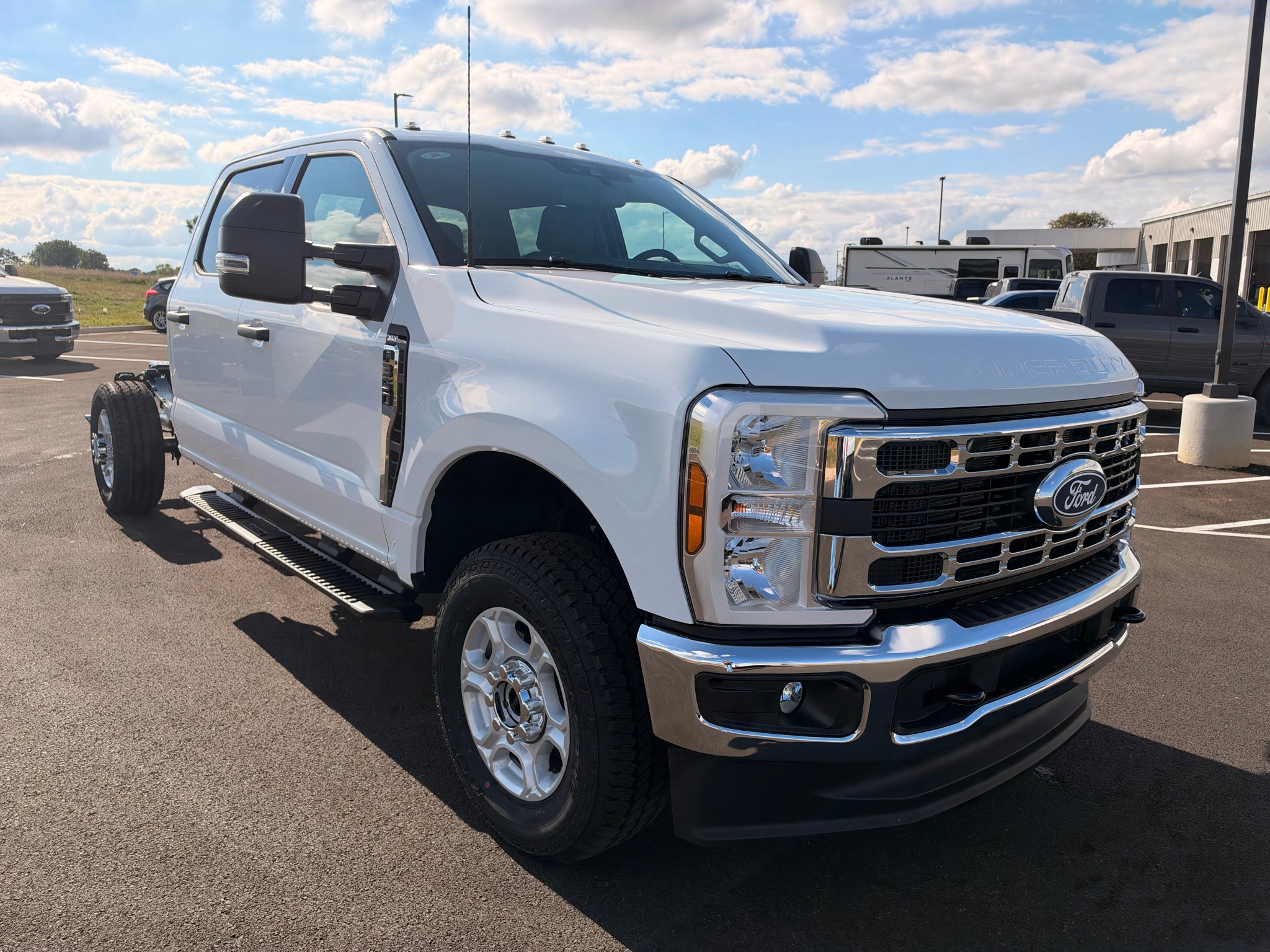 2027 Ford F-350 XLT