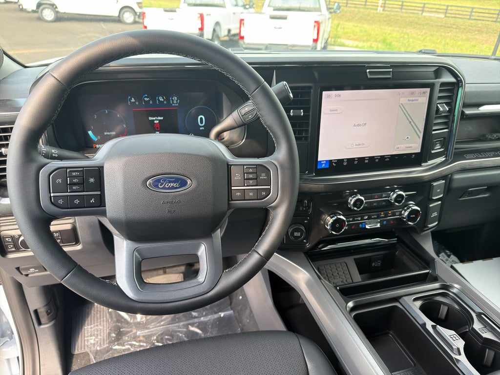 2026 Ford F-350 F-350® LARIAT®