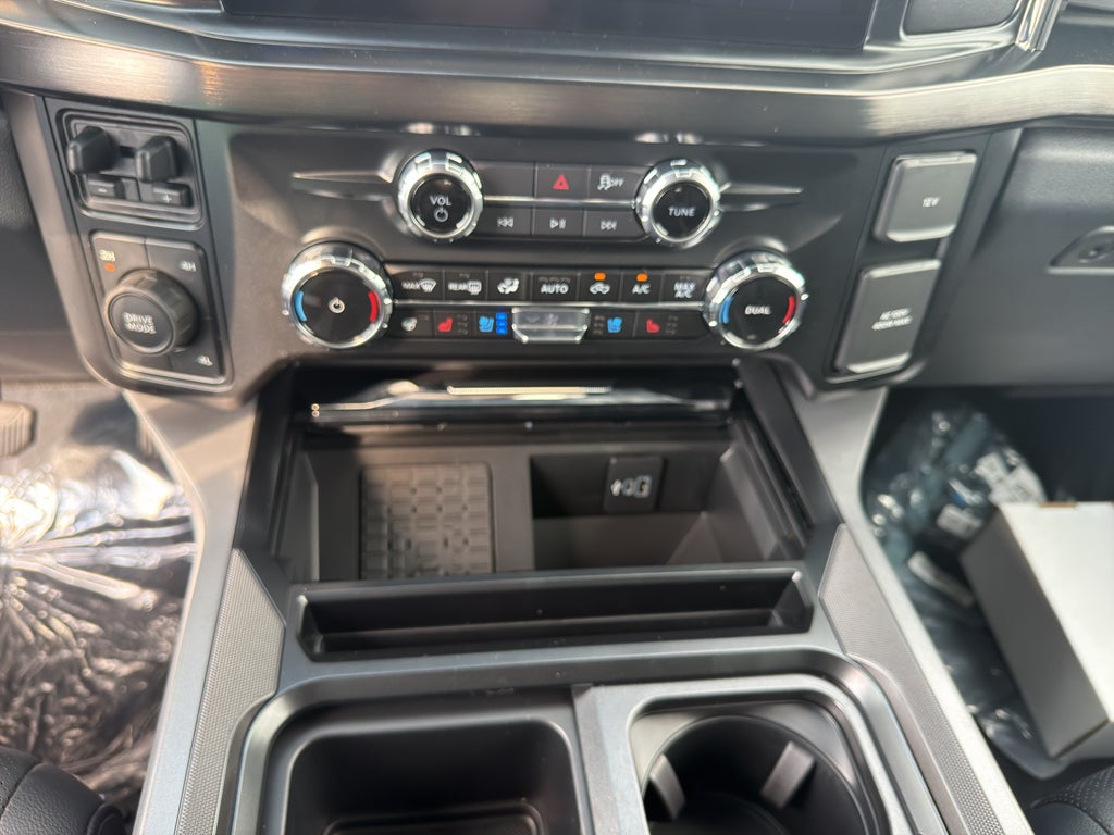 2026 Ford F-350 F-350® LARIAT®