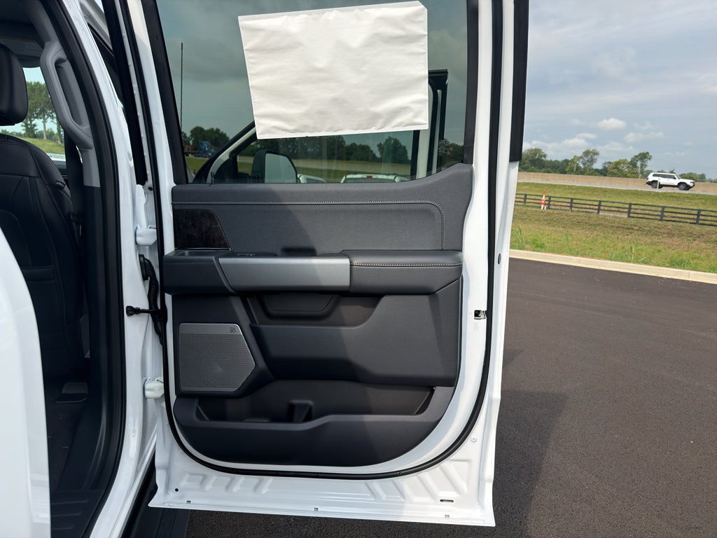 2026 Ford F-350 F-350® LARIAT®