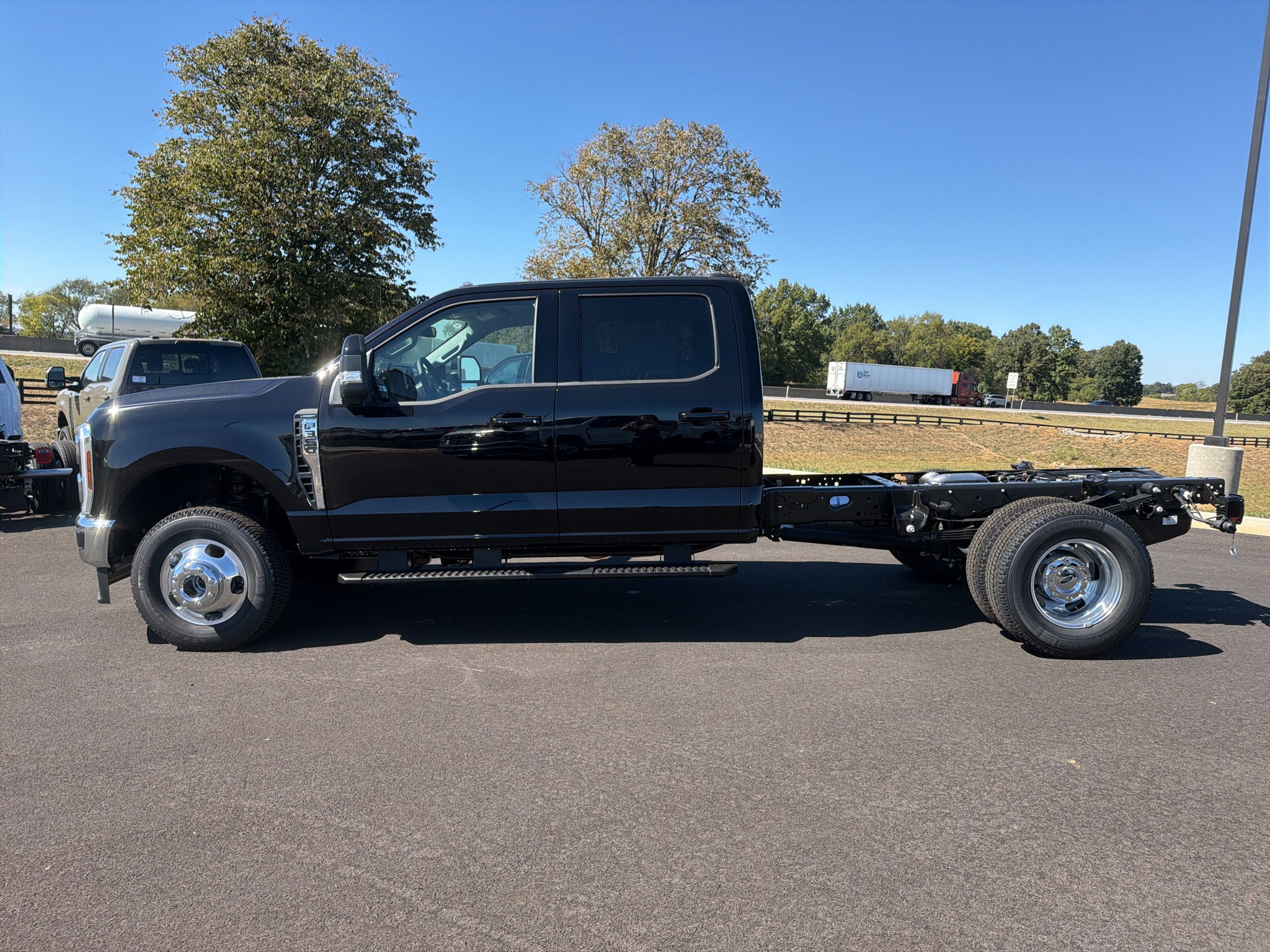 2027 Ford F-350 F-350® LARIAT®