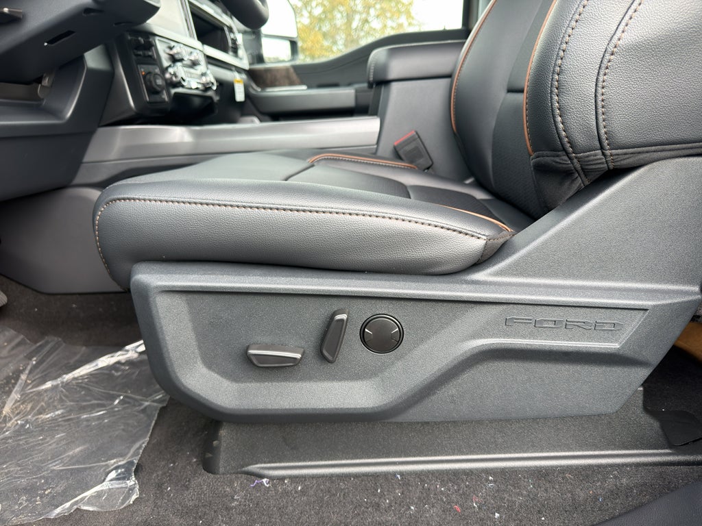 2026 Ford F-350 F-350® LARIAT®