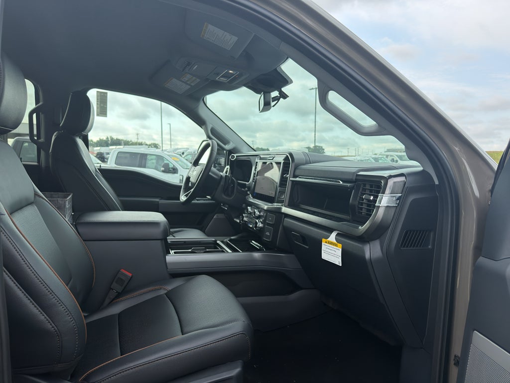 2026 Ford F-350 F-350® LARIAT®