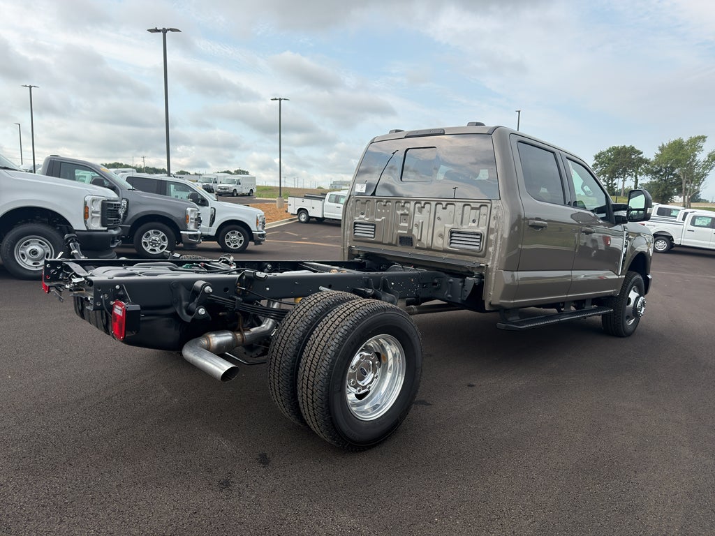 2026 Ford F-350 F-350® LARIAT®