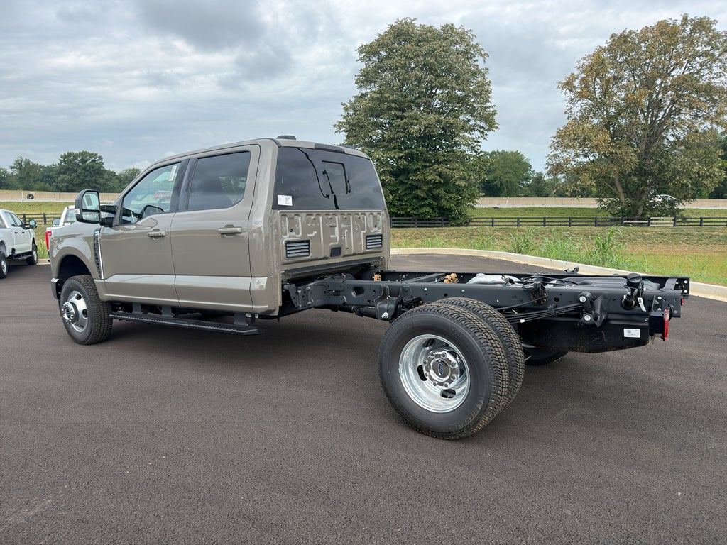 2026 Ford F-350 F-350® LARIAT®