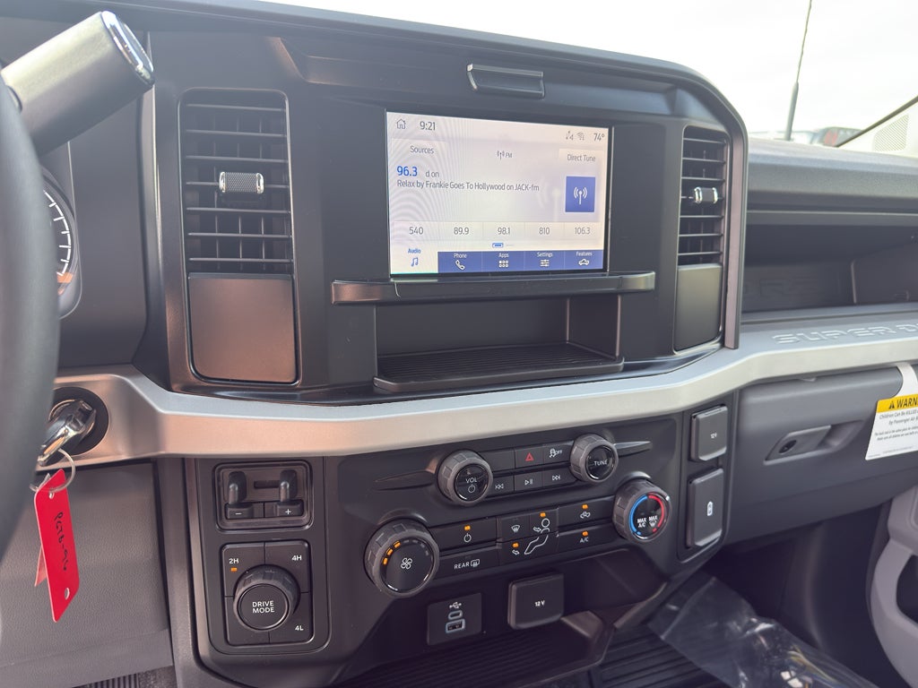 2025 Ford F-350 F-350® XL