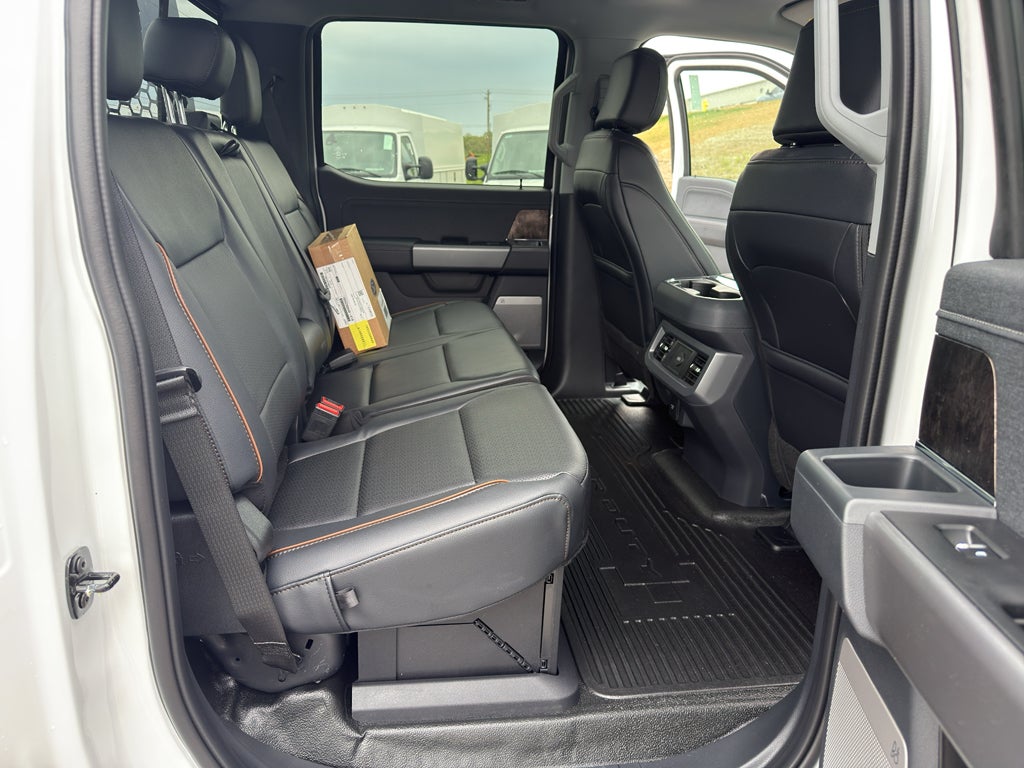 2026 Ford F-350 F-350® LARIAT®