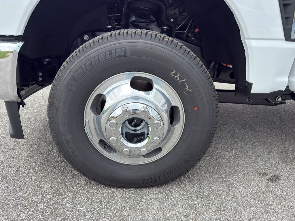 2026 Ford F-350 F-350® LARIAT®