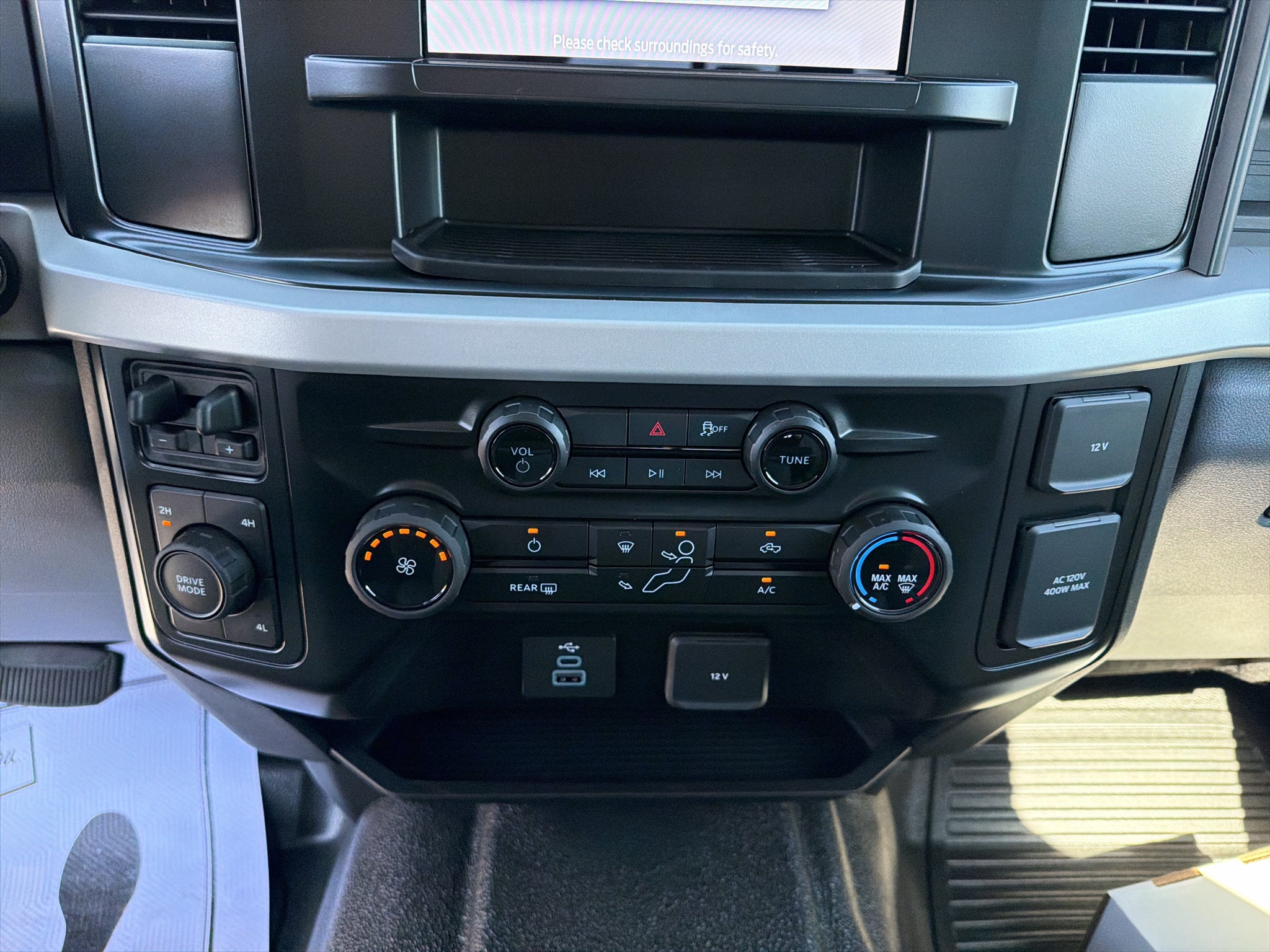 2027 Ford F-550 XL