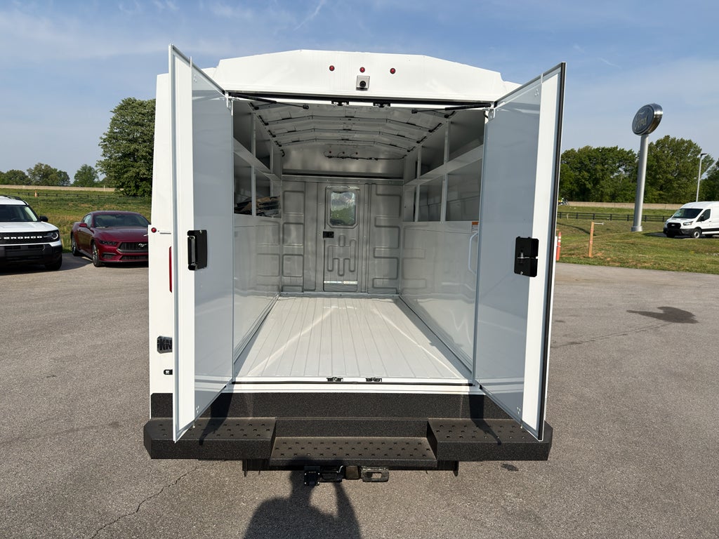 2026 Ford Econoline E-350 SRW