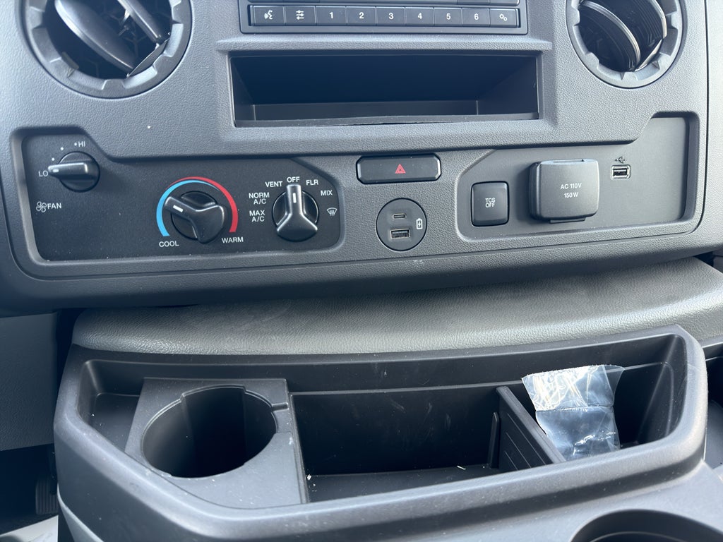 2026 Ford Econoline E-350 SRW