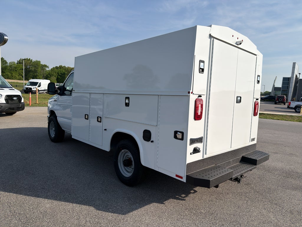 2026 Ford Econoline E-350 SRW