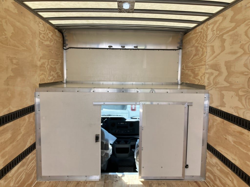 2026 Ford E-450 Super Duty E-450 DRW