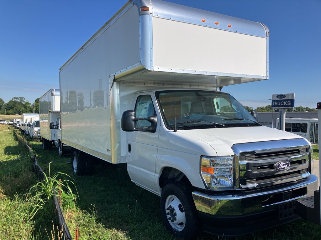 2026 Ford E-450 Super Duty E-450 DRW